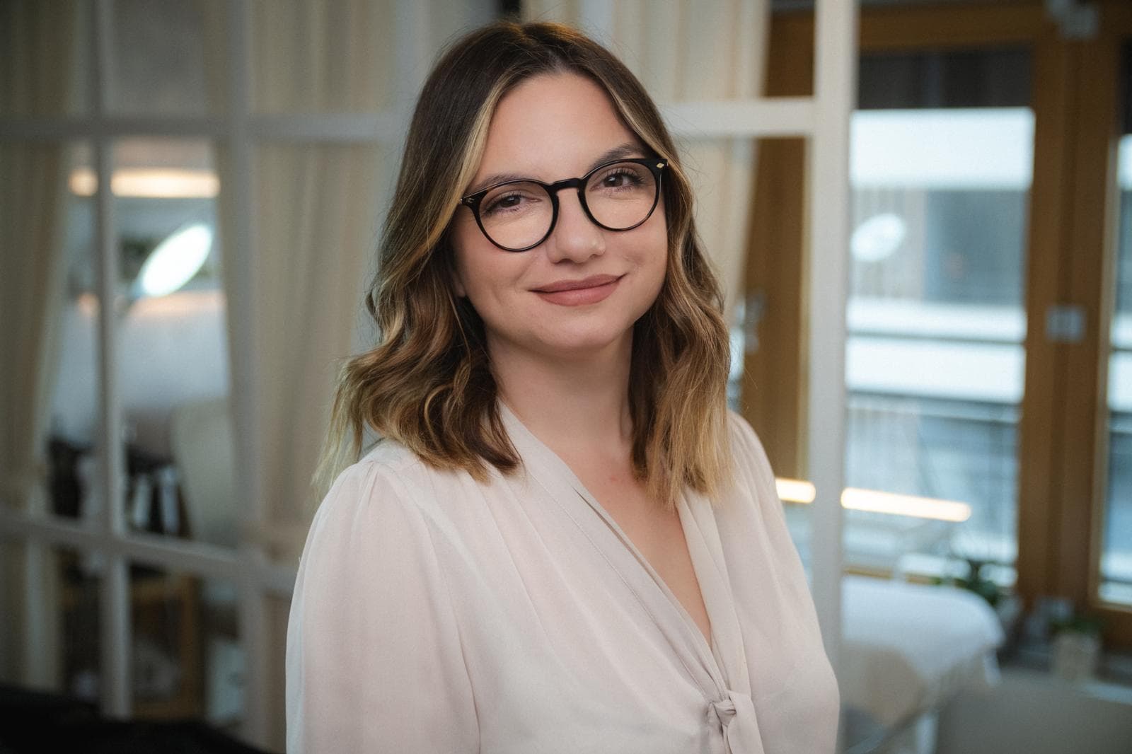 Jovana — suvlasnica i estetičarka u Alila Studio Wellbeing